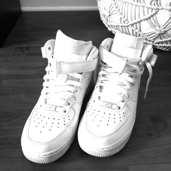 NIKE AIR FORCE 1 White High Top - Picture 1 of 5